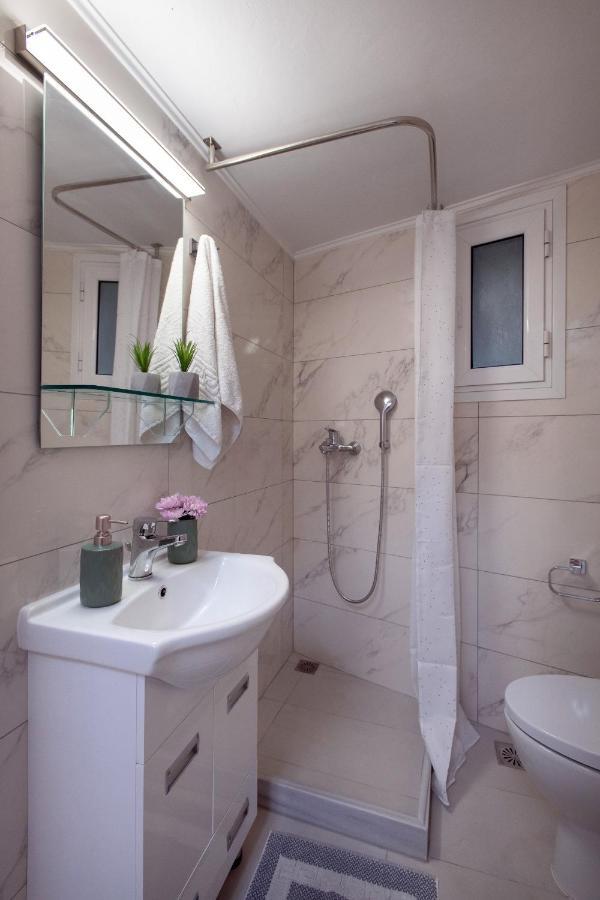 Helena'S Apartment In Corfu Town Екстериор снимка